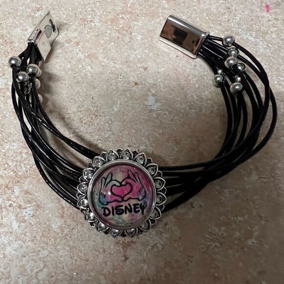 Bracelet with interchangeable charms - Picture 3 of 6